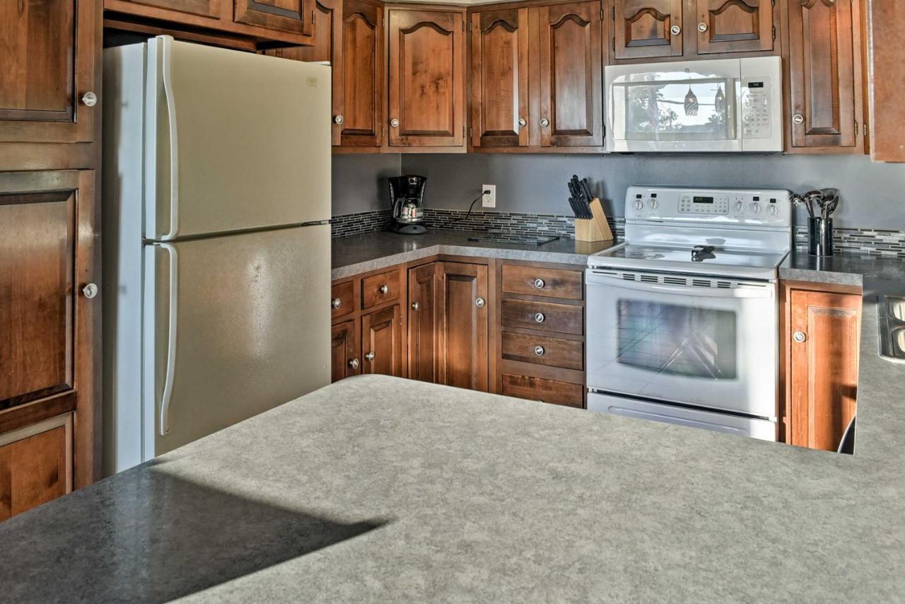 East Tawas Apartment Near Lake Huron And Downtown! المظهر الخارجي الصورة